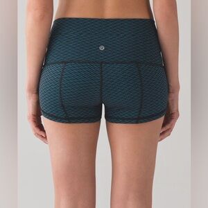 EUC Lululemon In Movement Bike Short 2”